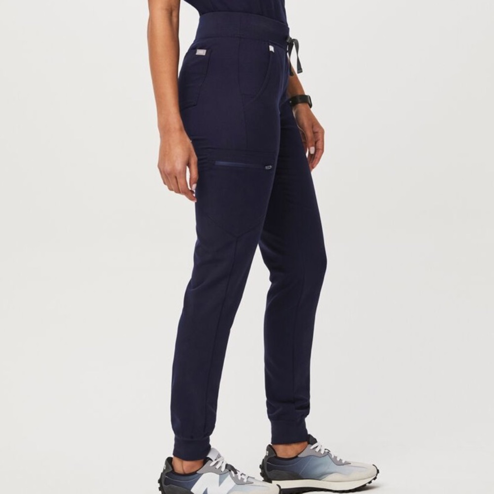FIGS zamora jogger scrub pants